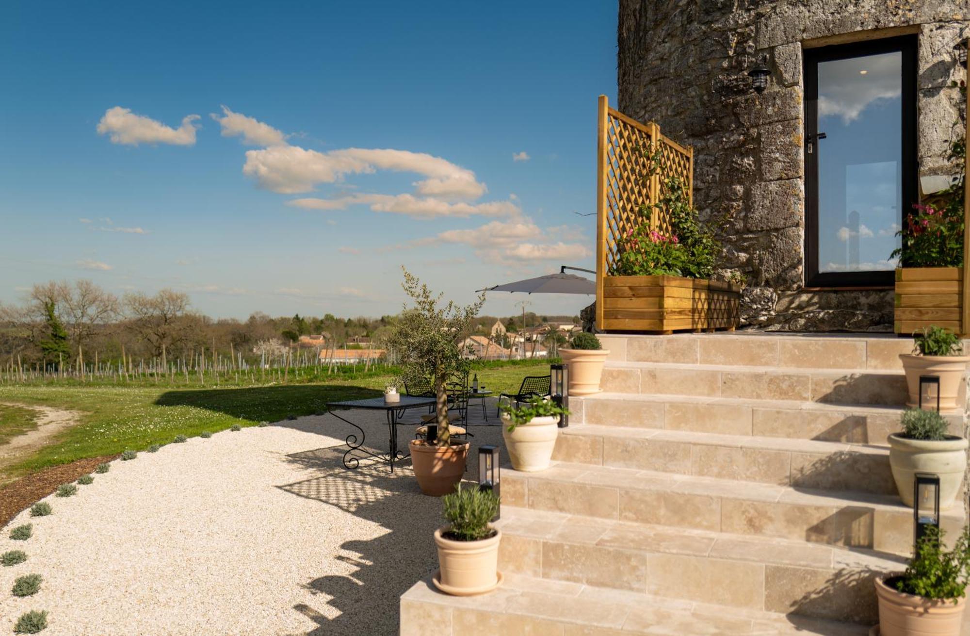 Enchanting Windmill Retreat Loubes-Bernac Екстер'єр фото